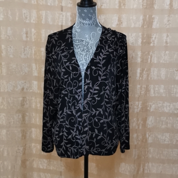 Black and gold jacket - Picture 2 of 9